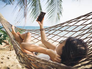 Frau mit Smartphone