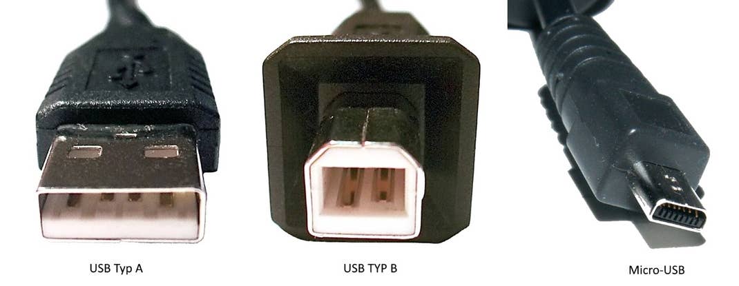 USB-Stecker in der Detail-Ansicht. Von links nach rechts: USB Typ A, USB Typ B und Micro-USB.
