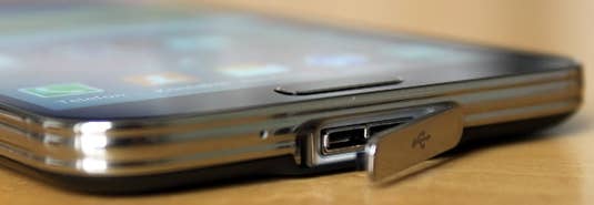 USB-3.0-Eingang im Galaxy S5 USB-3.0-Eingang im Galaxy S5