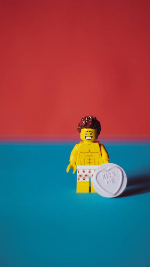 Lego-Männchen mit Herz