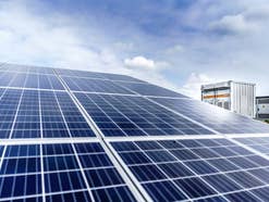 Verbraucherschützer mahnen - Vorsicht bei diesem Werbeversprechen bei PV-Anbietern