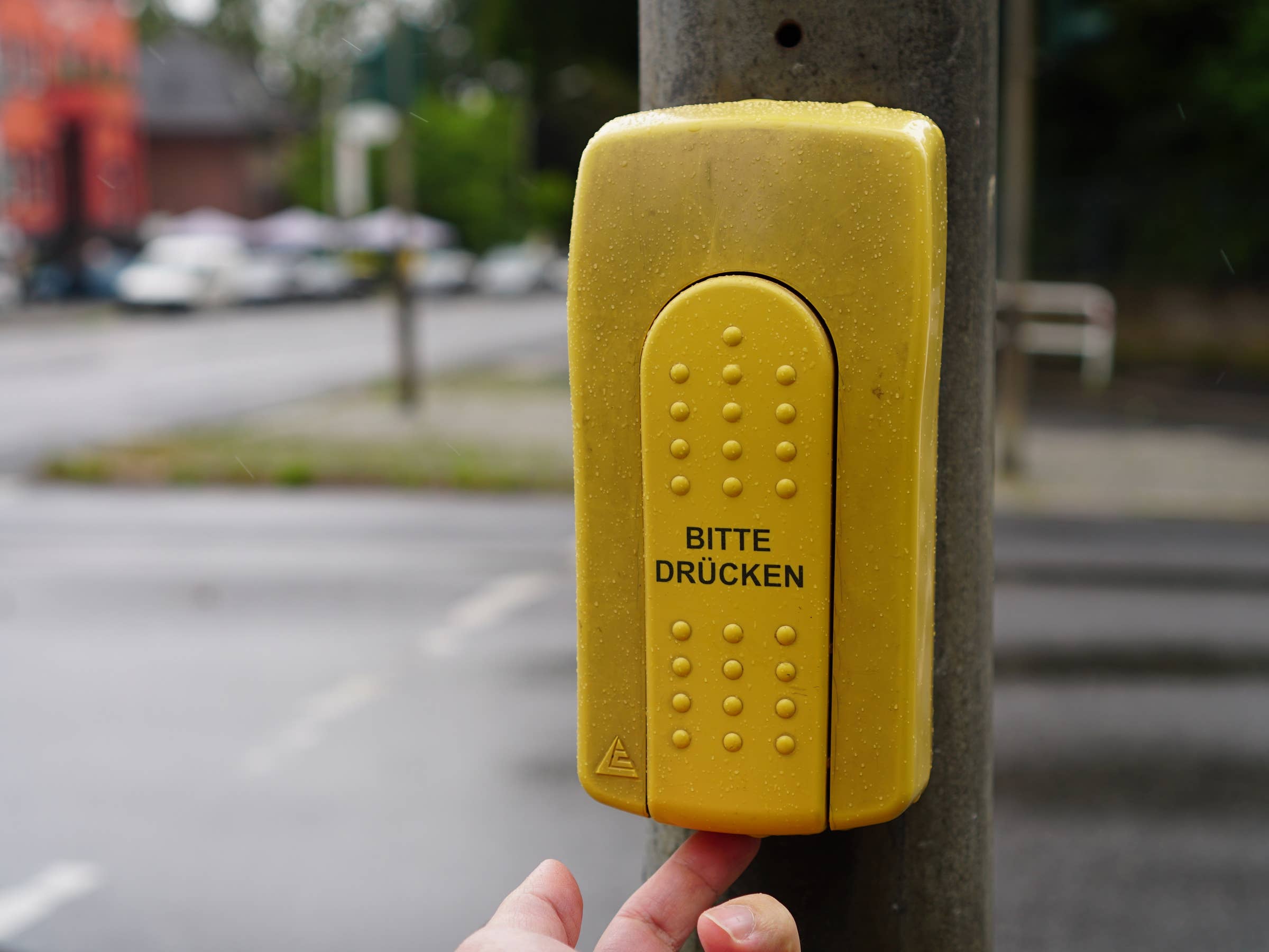 Wofür Ist Der Knopf Unter Der Ampel Versteckter Knopf unter dem Ampel-Kasten – Wozu ist er gut?