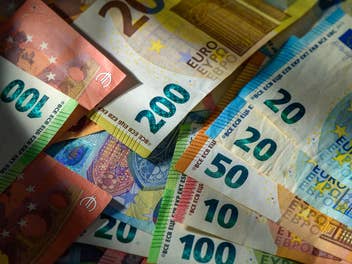 Geldscheine in der Geldbörse