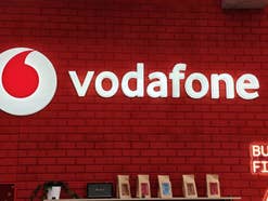 Vodafone-Logo auf der Anga Com