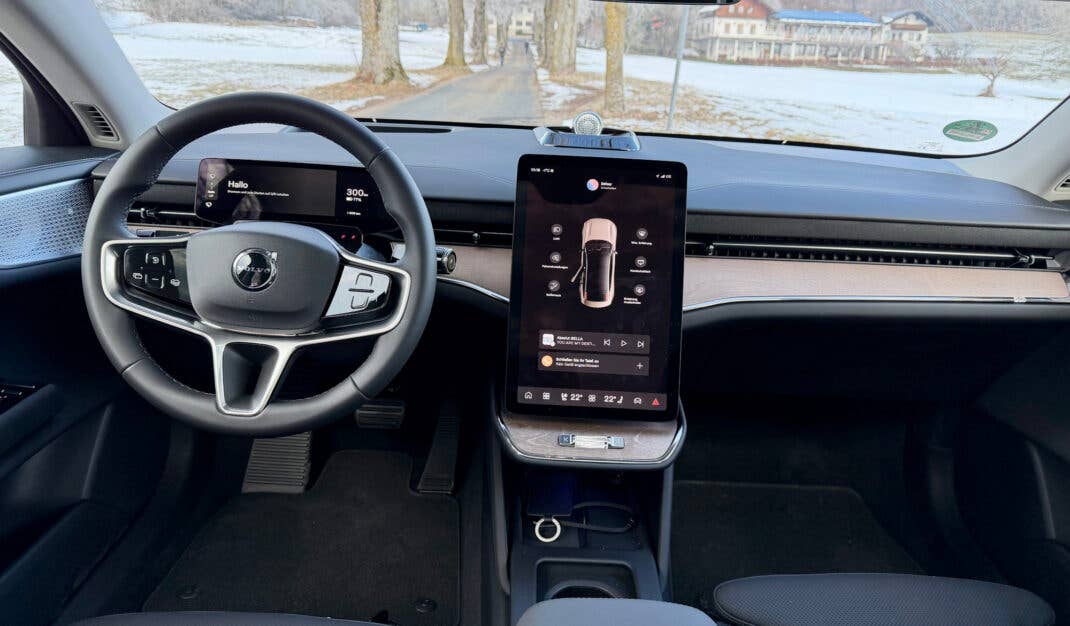 Volvo ES90 - Blick in das Cockpit