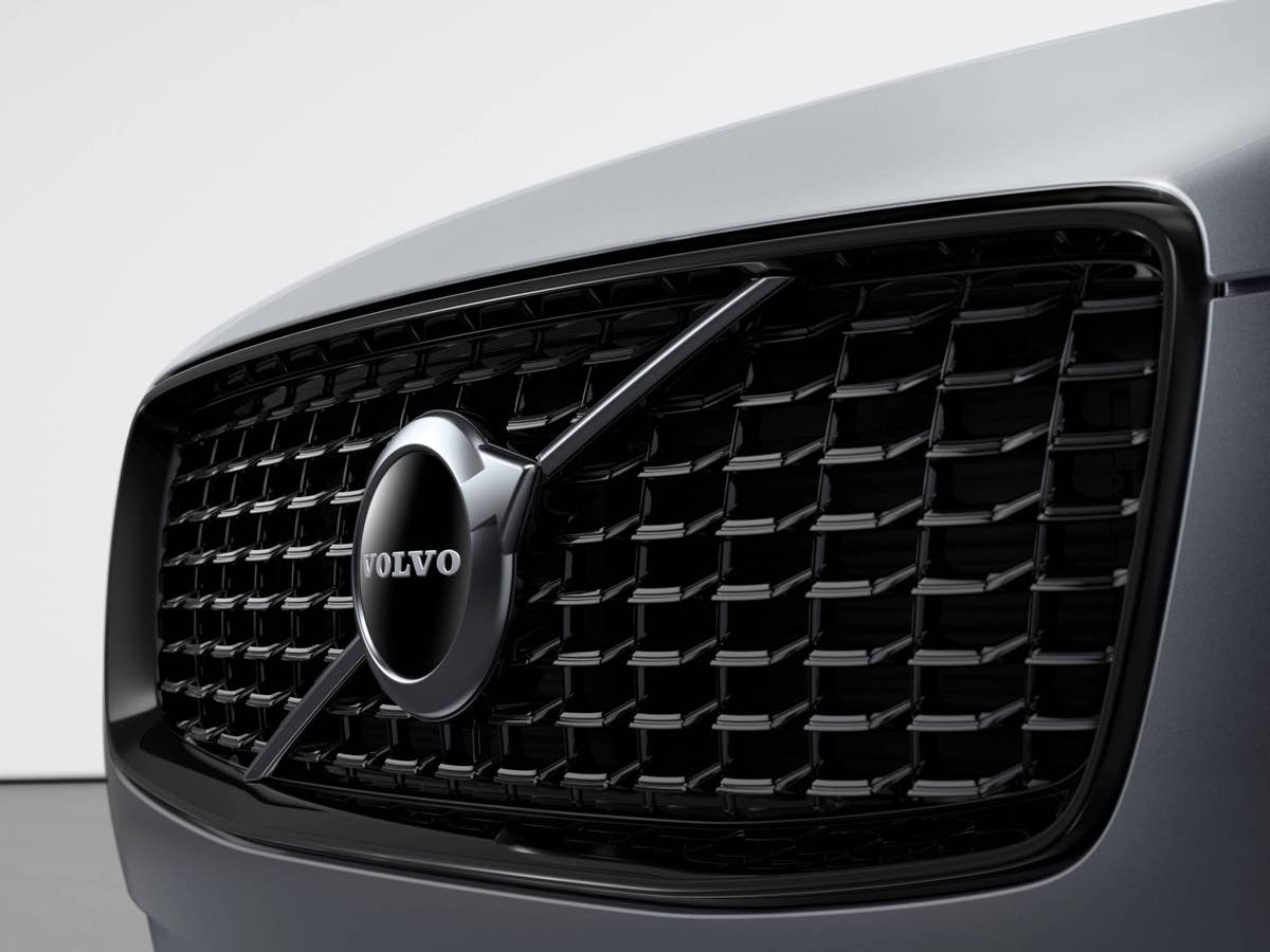 Front des Volvo XC90 Recharge plug-in hybrid