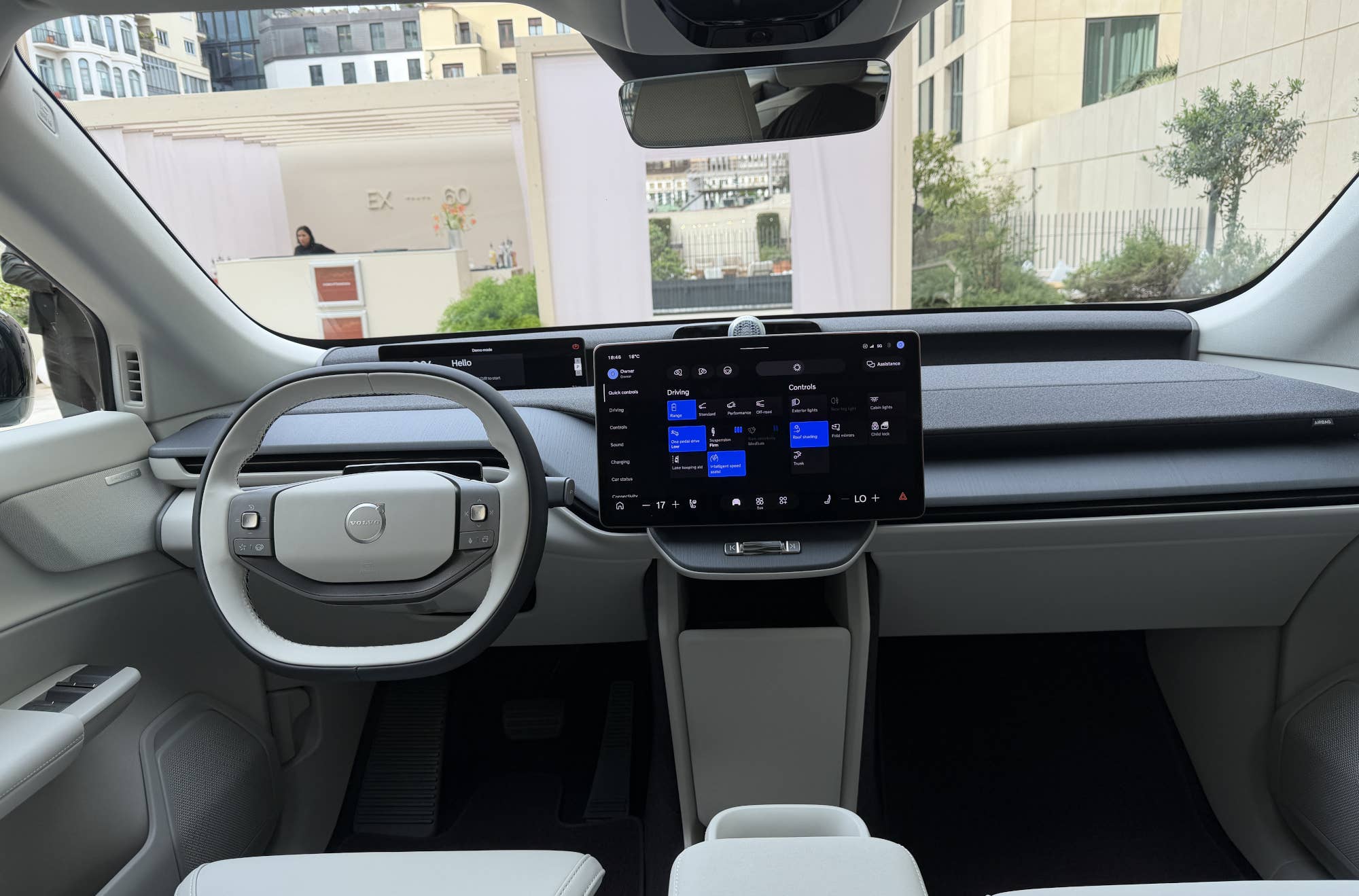 Cockpit Volvo EX60