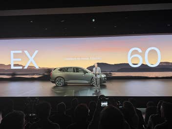 Premiere des Volvo EX60 in Stockholm.