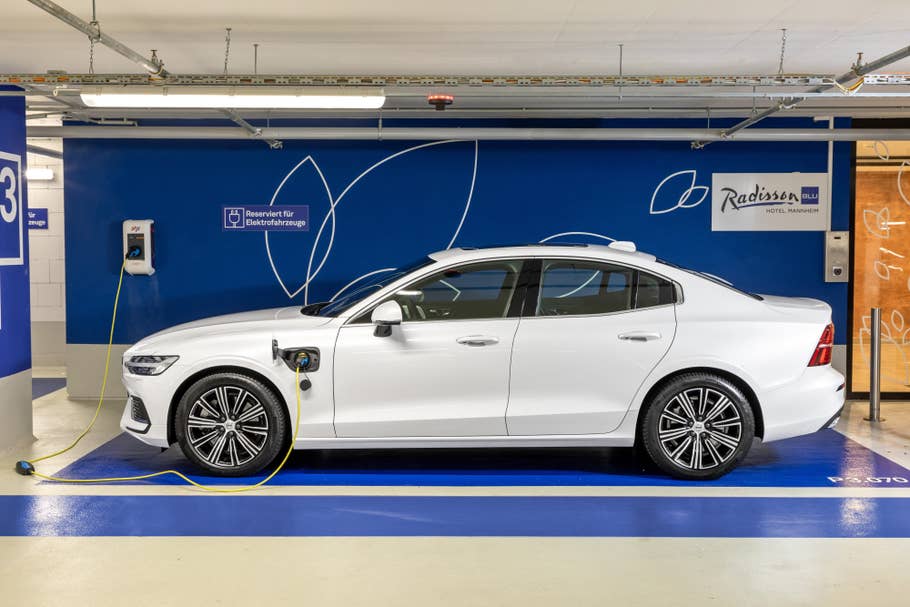 Volvo S60 Twin Engine AWD