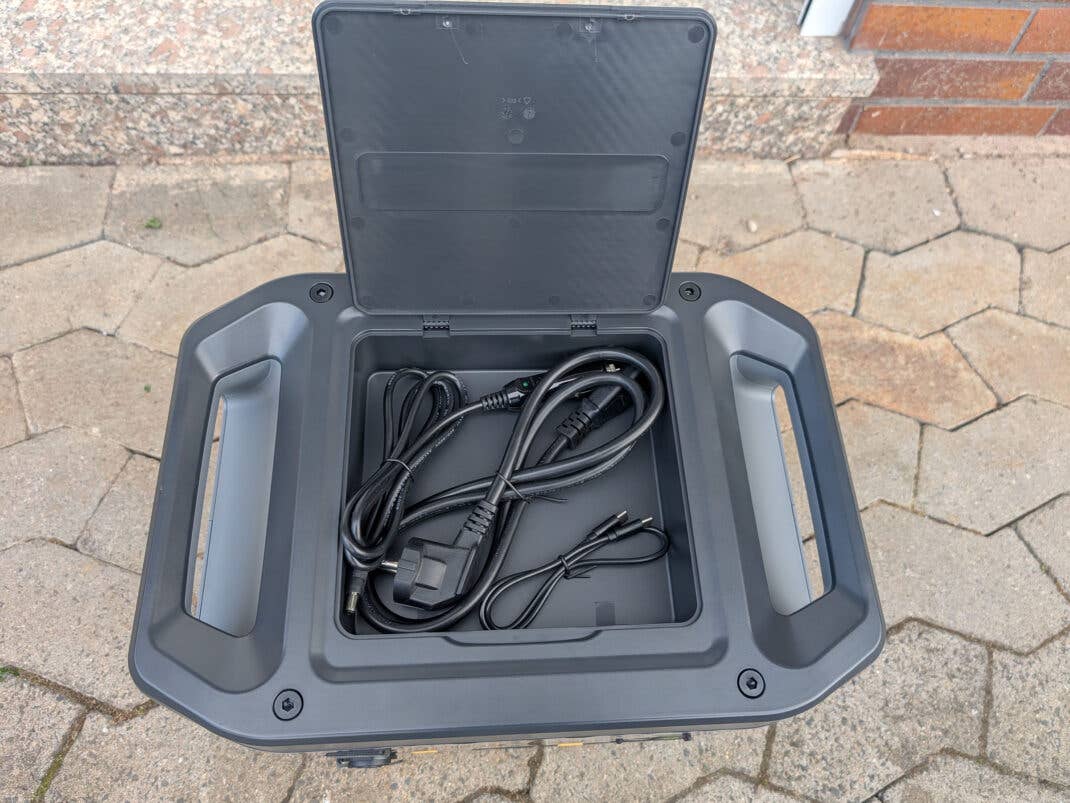 VTOMAN FlashSpeed 1500 Kabelfach