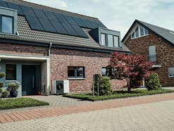 waermepumpe-mit-pv-anlage-kombinieren-wie-unabhaengig-kann-man-damit-heizen Wärmepumpe und PV-Anlage