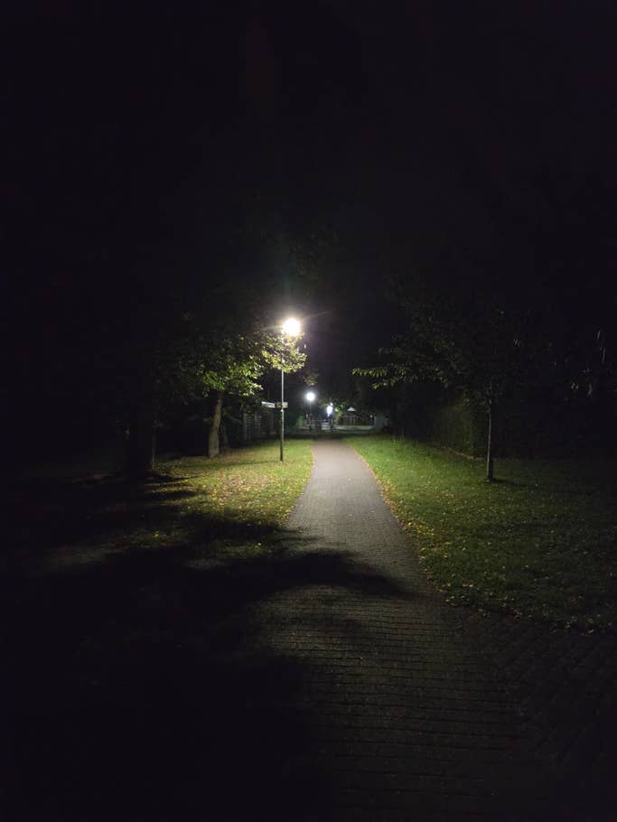 Weitwinkelfoto bei Nacht mit Fokus Weitwinkelfoto bei Nacht mit Fokus
