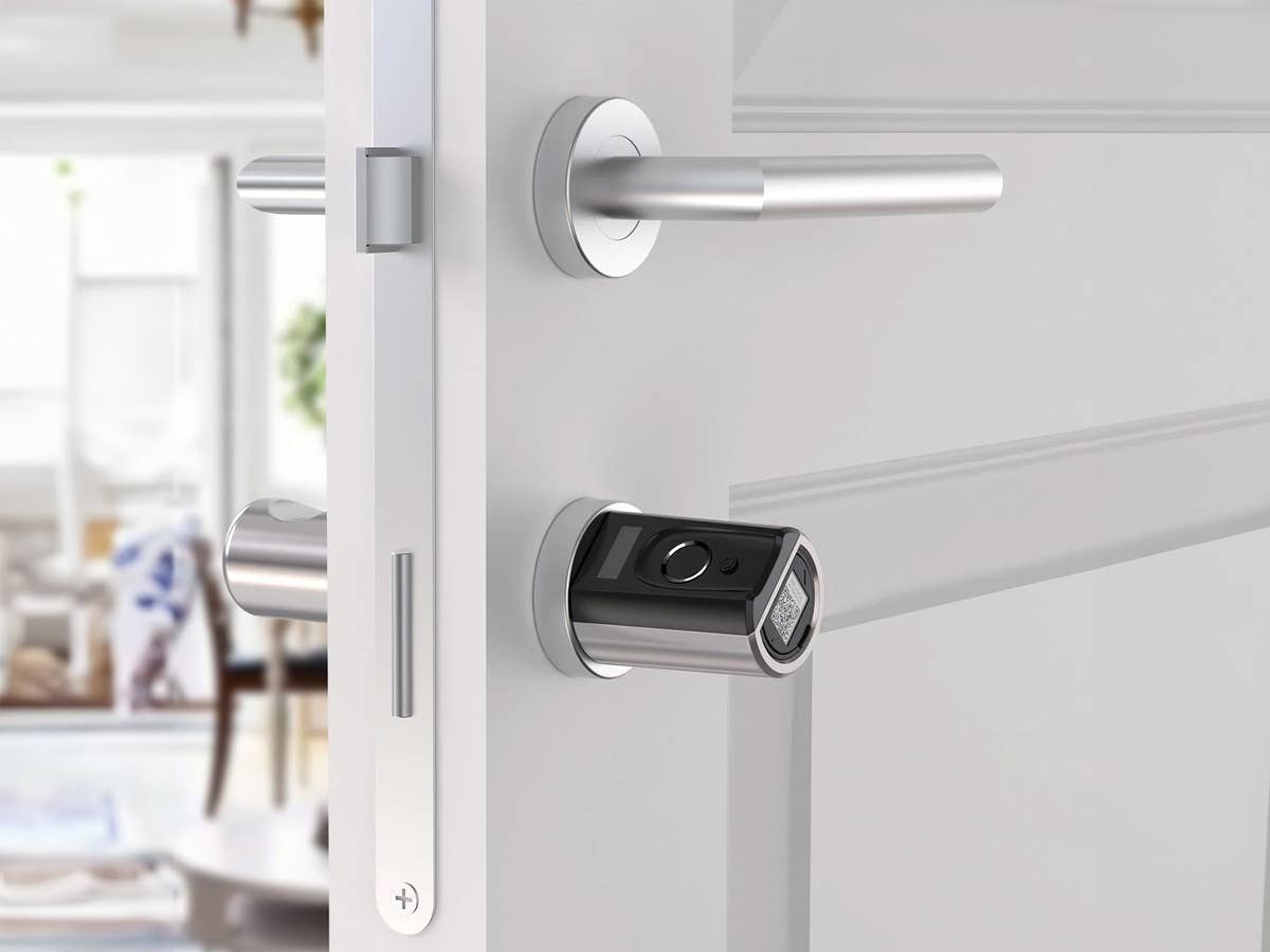 Smartes Türschloss mit Fingerabdrucksensor von Welock.