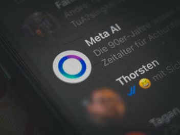 Blauer Kreis bei WhatsApp: Das kannst du damit machen
