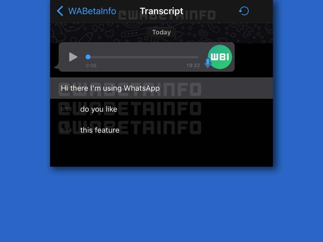 Der Inhalt einer umgewandelten Sprachnachricht erscheint in WhatsApp unterhalb der Mitteilung