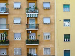 Haus mit mehreren Wohneinheiten