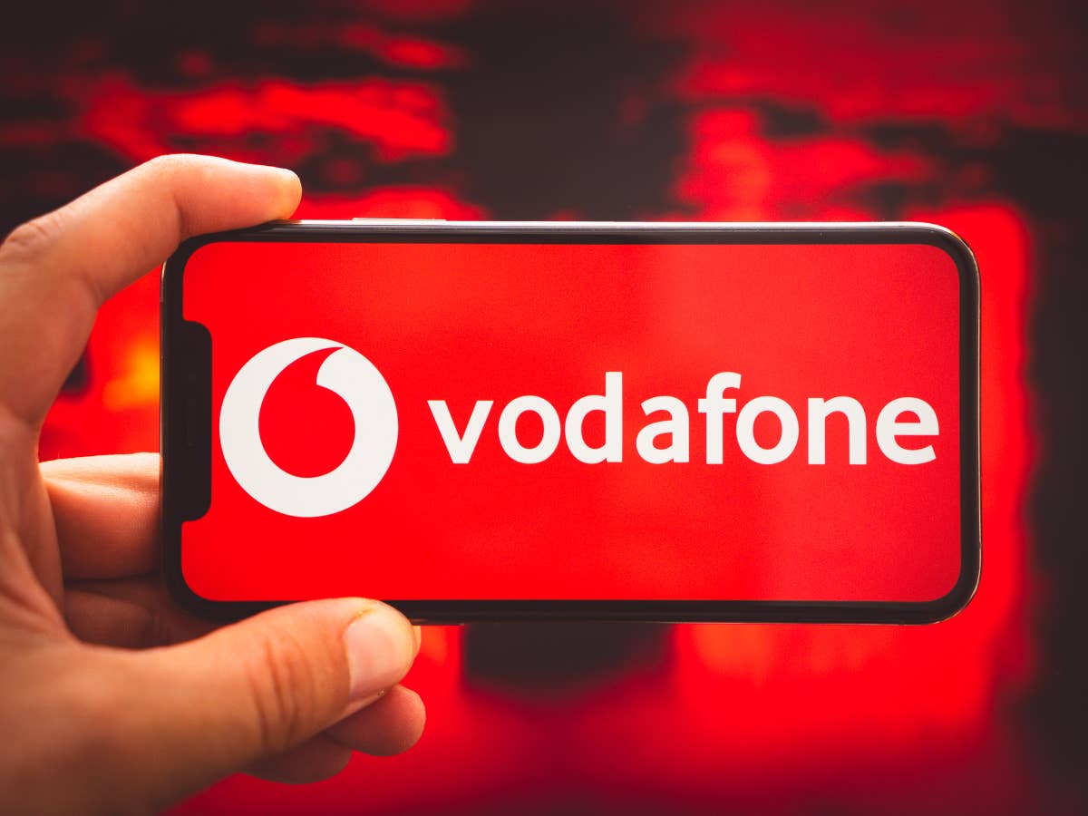 Vodafone schiebt Kunden Verträge unter: Jetzt wird's teuer