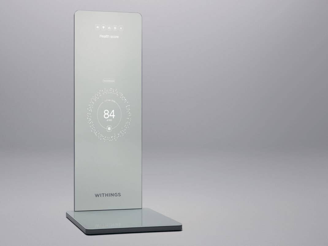 Withings Omnia: Smarter Spiegel zeigt Gesundheitsdaten