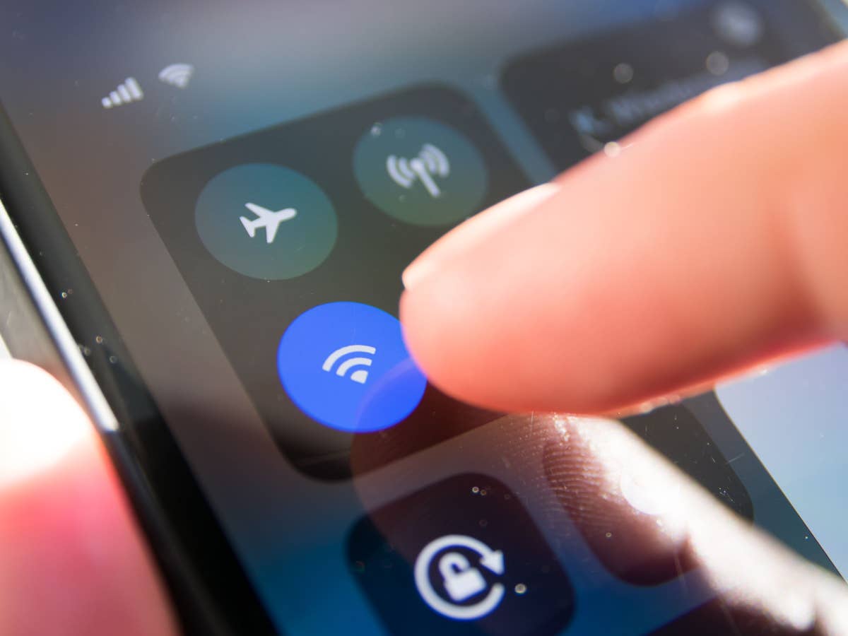 WLAN am Smartphone einschalten WLAN am Smartphone einschalten