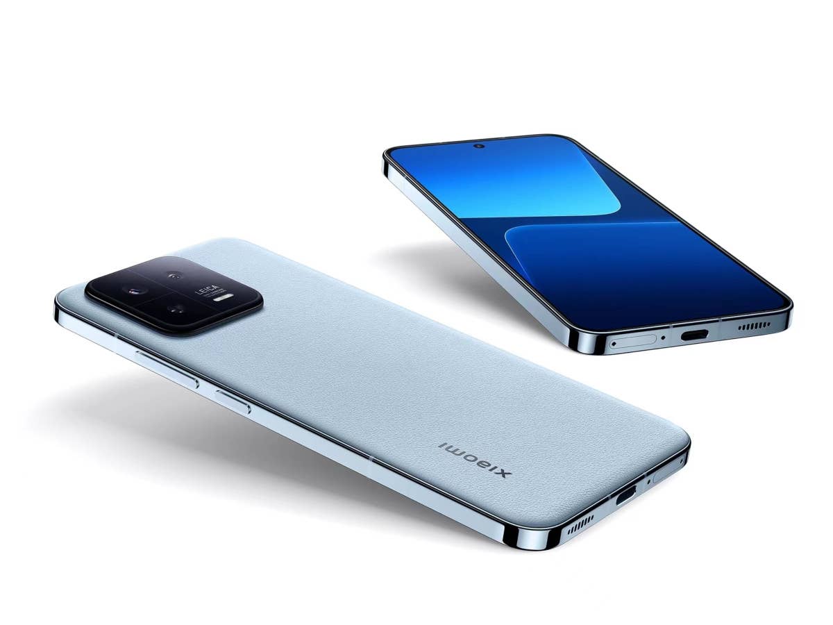 The new Xiaomi 13 from both sides