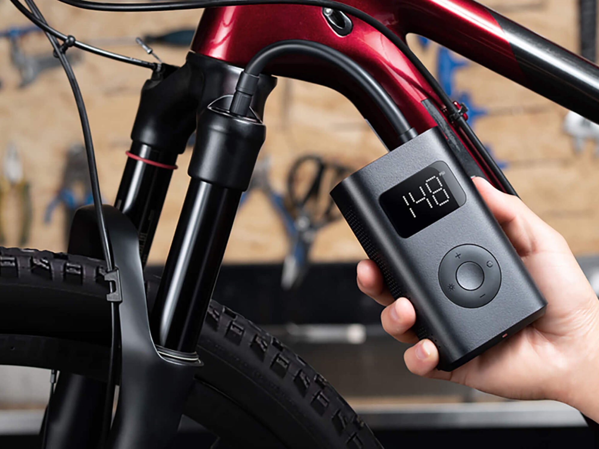 #E-Bike-Fahrer aufgepasst: Dieses Gadget für rund 30 Euro ist ein echtes Muss