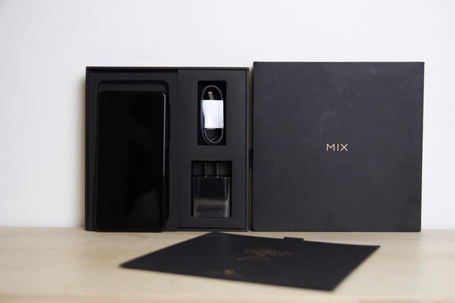 Xiaomi Mi Mix 2 - Unboxing