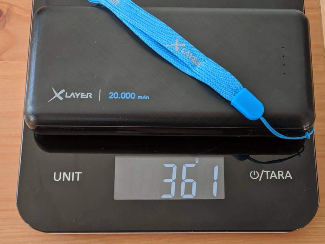 Die XLayer Powerbank auf der Waage