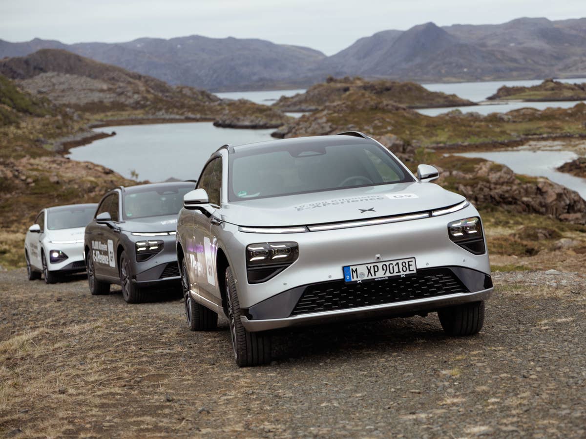 Xpeng G6 und Xpeng G9 auf dem Weg zum Nordkap.