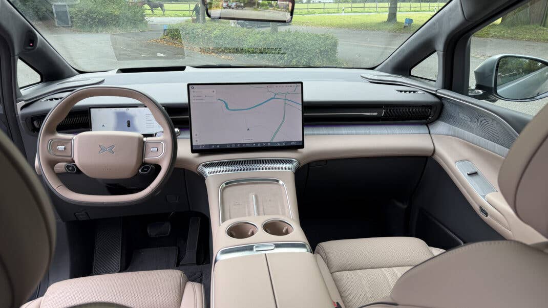Xpeng X9 Cockpit