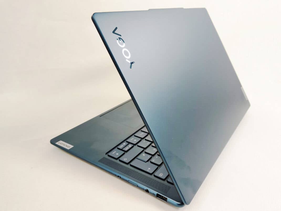 Lenovo Yoga Pro7