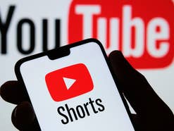 YouTube Shorts auf einem Handy