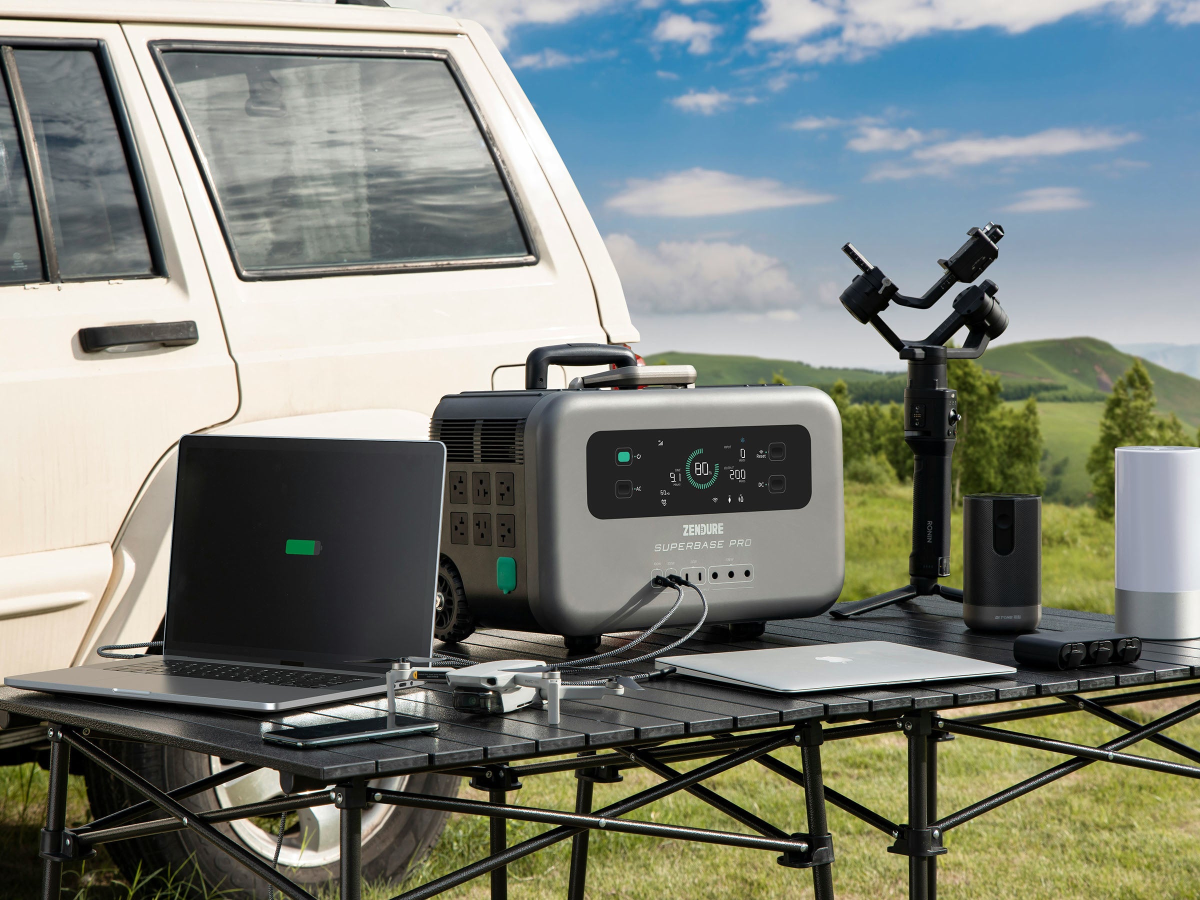 Neben starkem HEMS: Zendure liefert neue BKW-Speicher und Smart Meter
